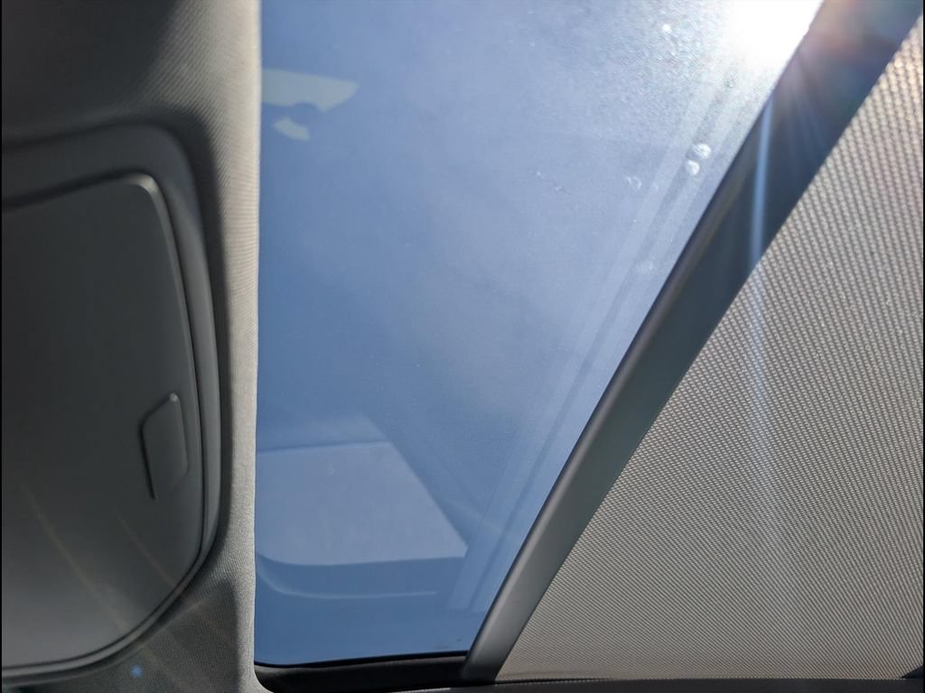 Used 2012 Volkswagen Tiguan LE FWD image 19