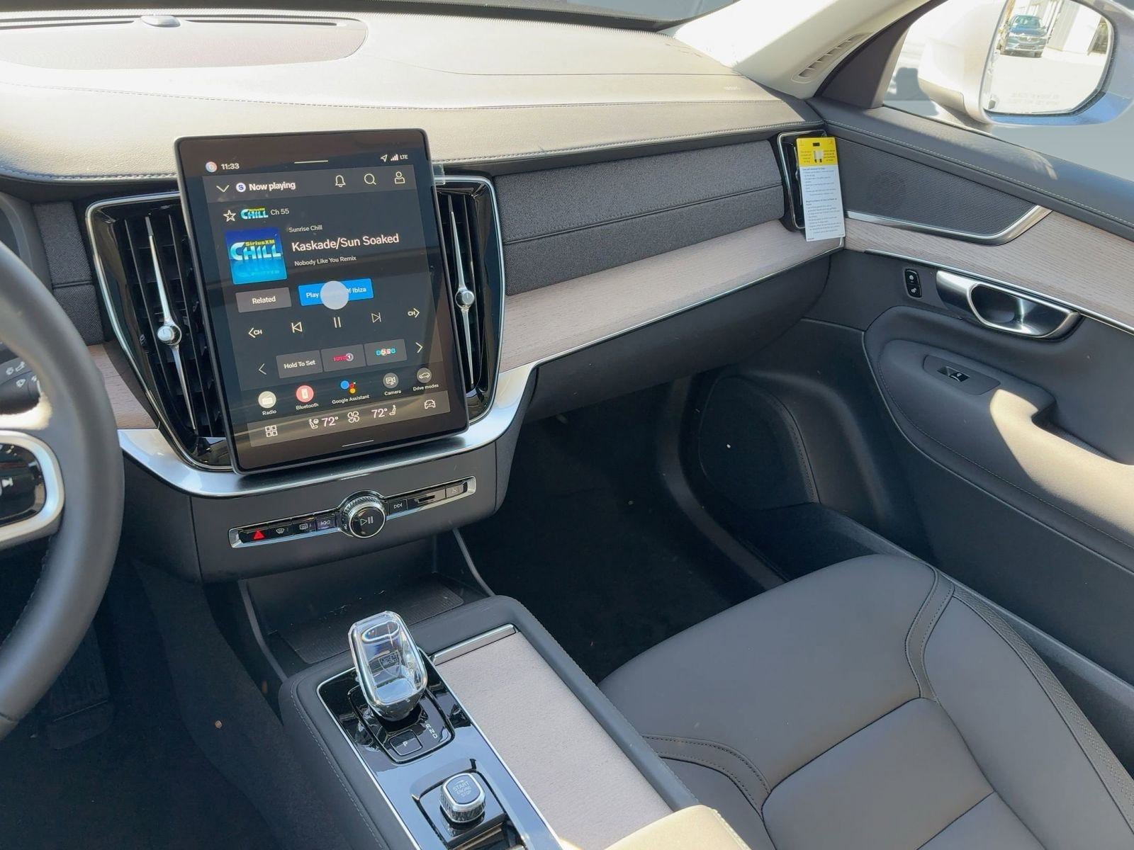 New 2026 Volvo XC90 B6 Plus w/ Protection Package image 27