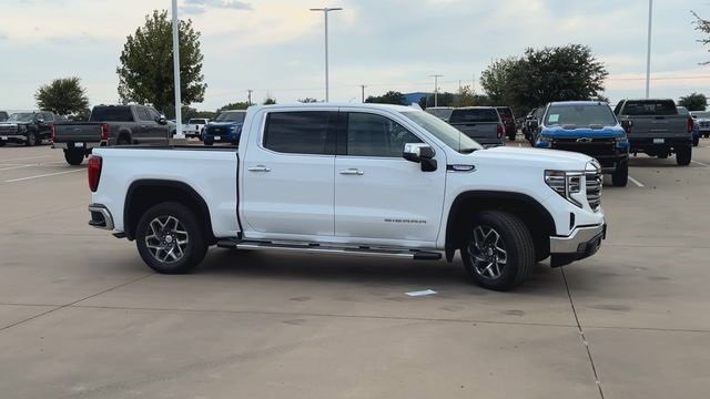 New 2026 GMC Sierra 1500 SLT image 2