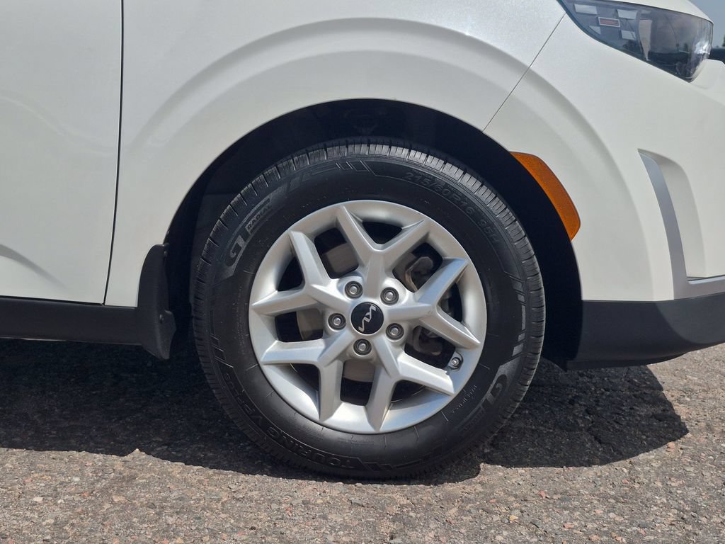 Certified 2023 Kia Soul S FWD image 19