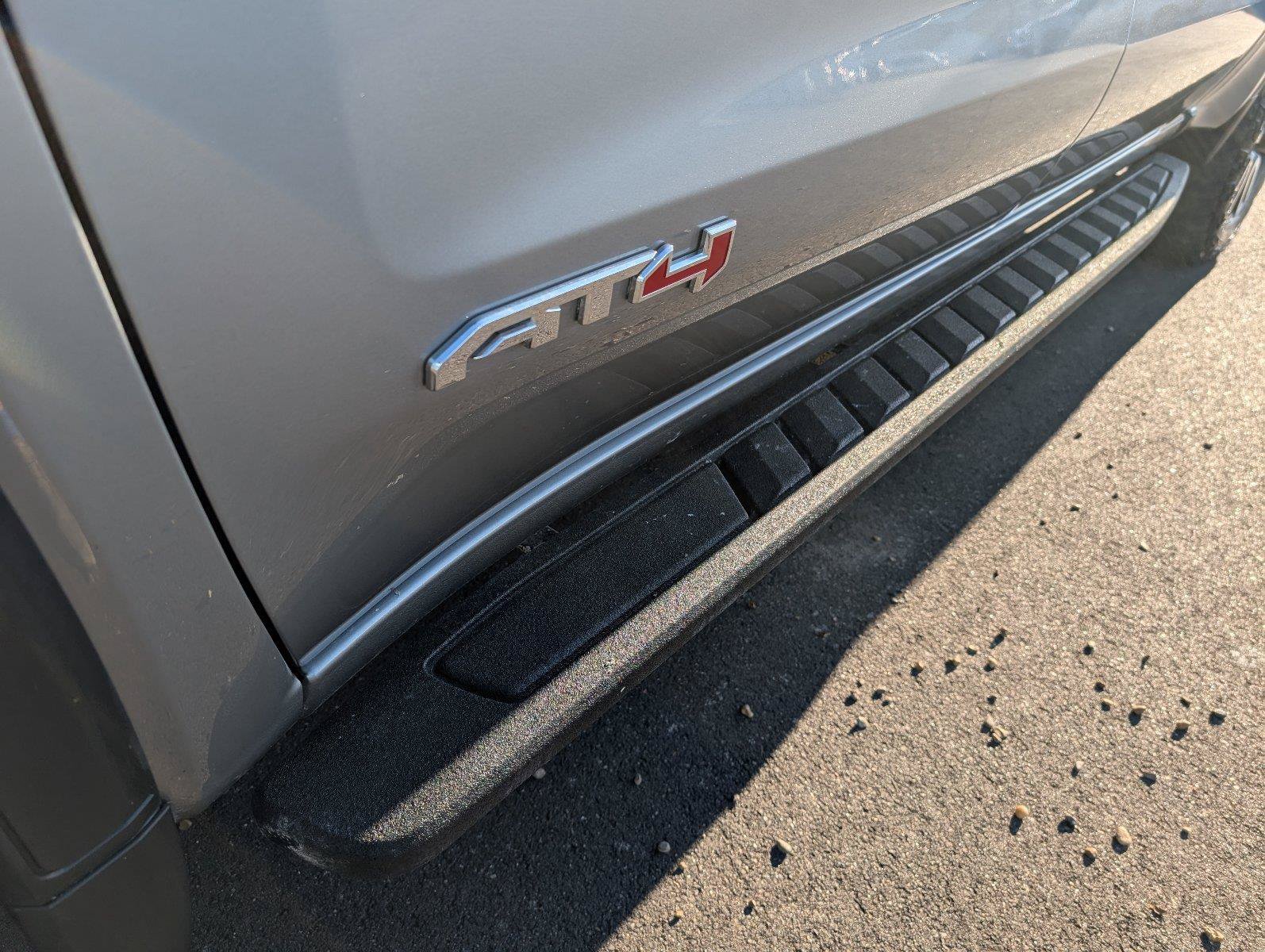 Used 2025 GMC Sierra 1500 AT4 w/ AT4 Premium Package AWD/4WD image 13
