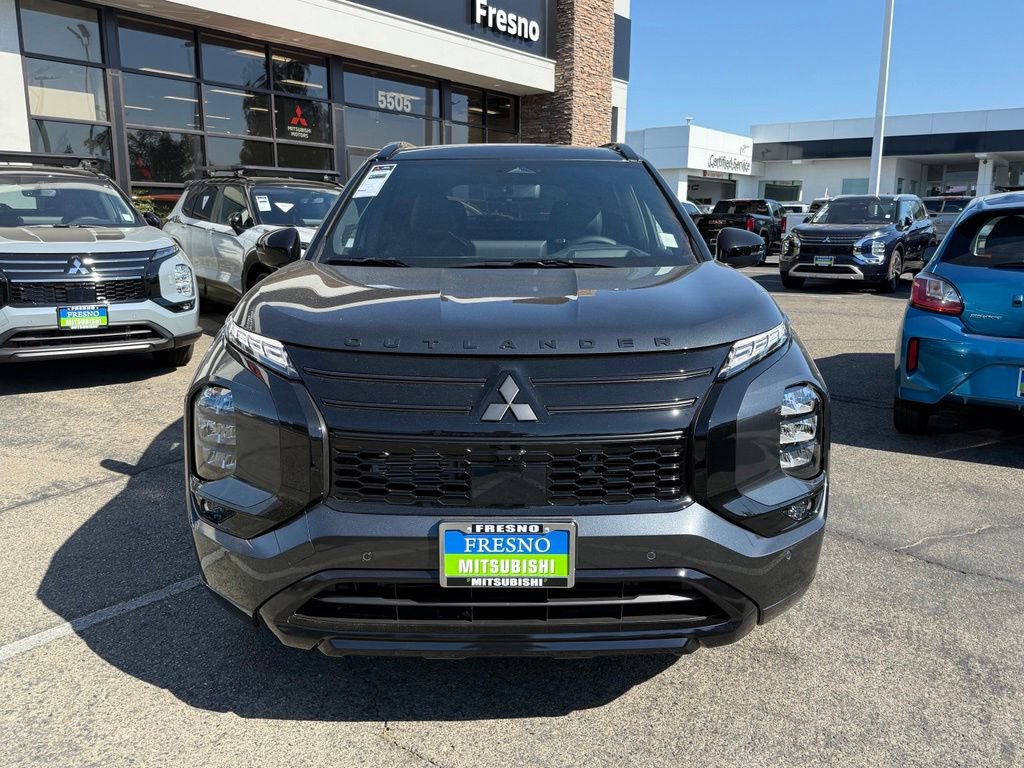 New 2026 Mitsubishi Outlander SEL Black Edition FWD image 3