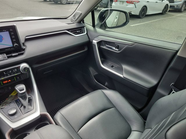 Used 2021 Toyota RAV4 Limited image 23