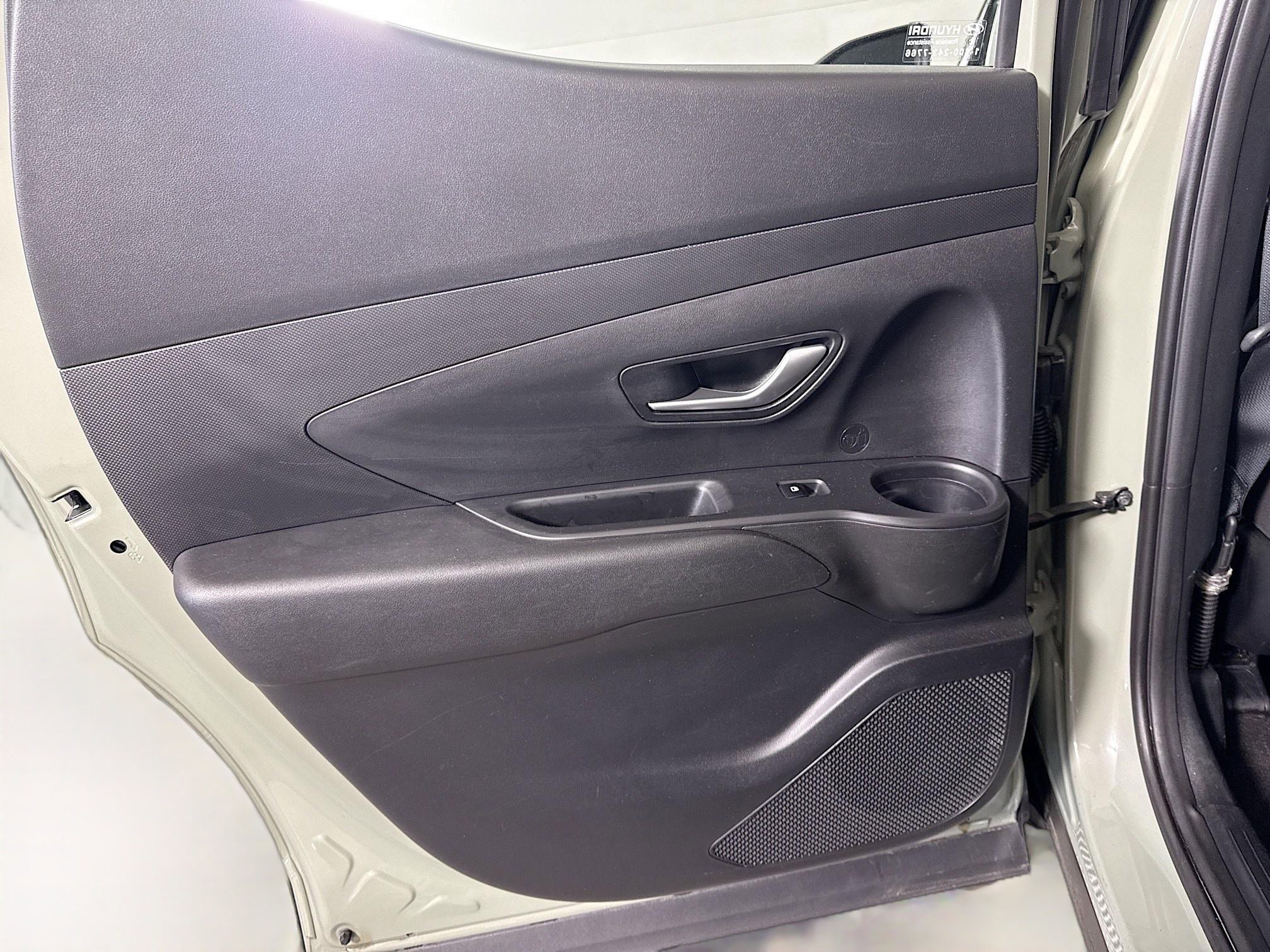 Used 2023 Hyundai Santa Cruz SE image 25