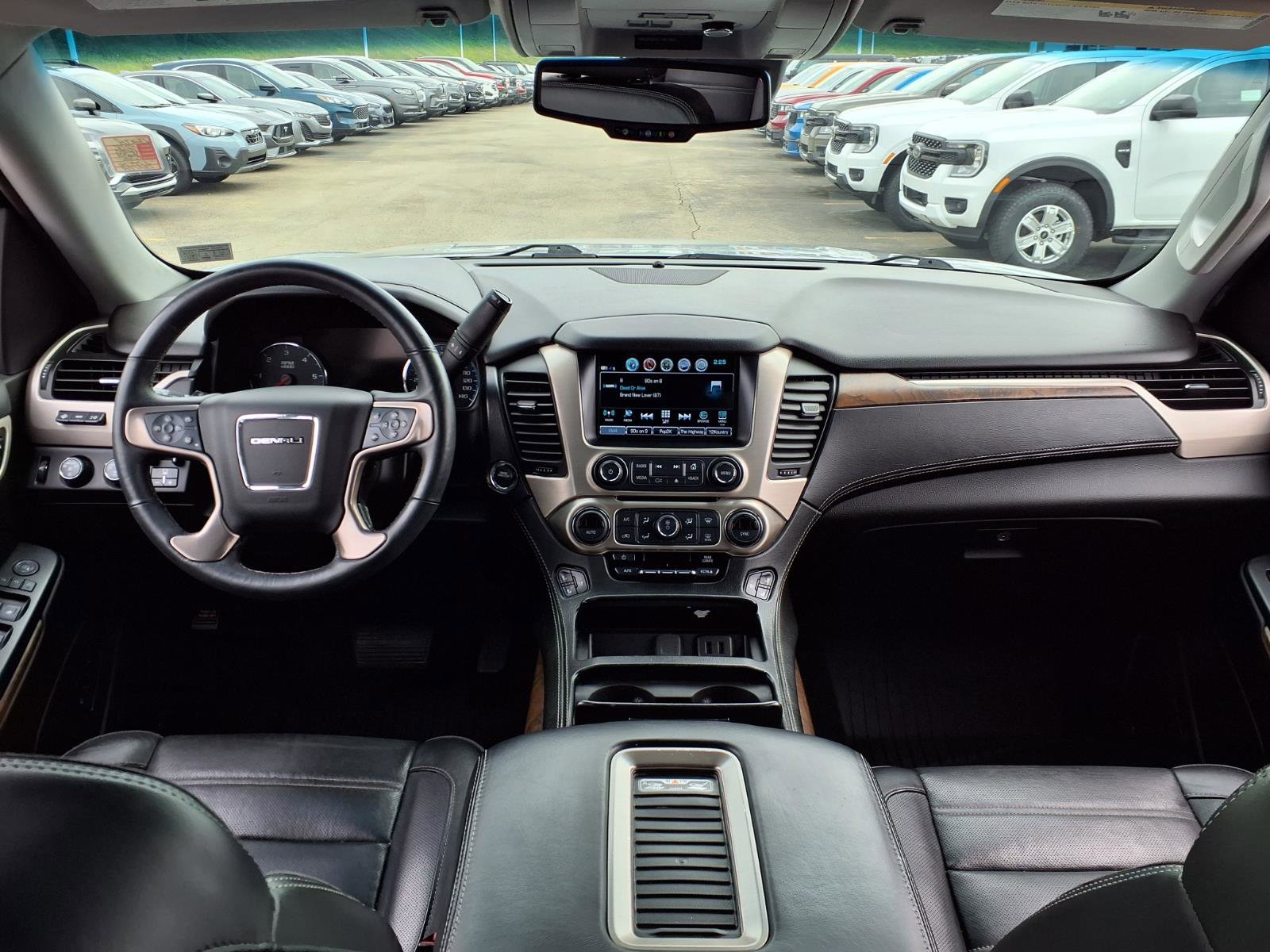 Used 2018 GMC Yukon Denali w/ Open Road Package image 13