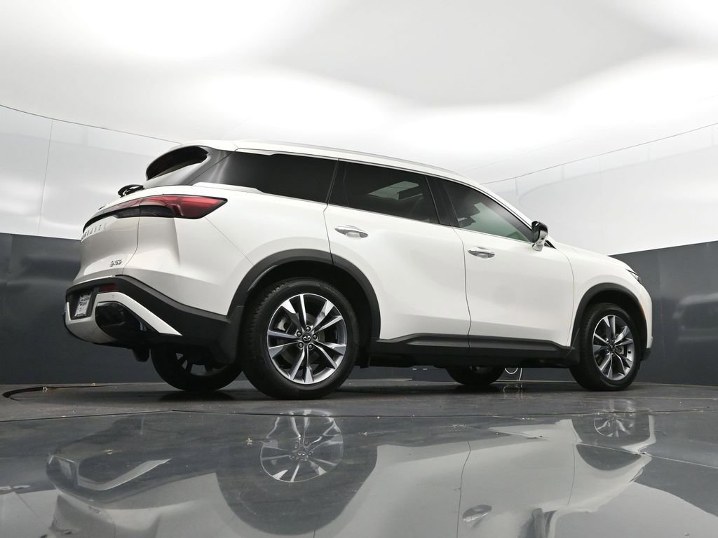 Used 2023 INFINITI QX60 Luxe w/ Cargo Package FWD image 44