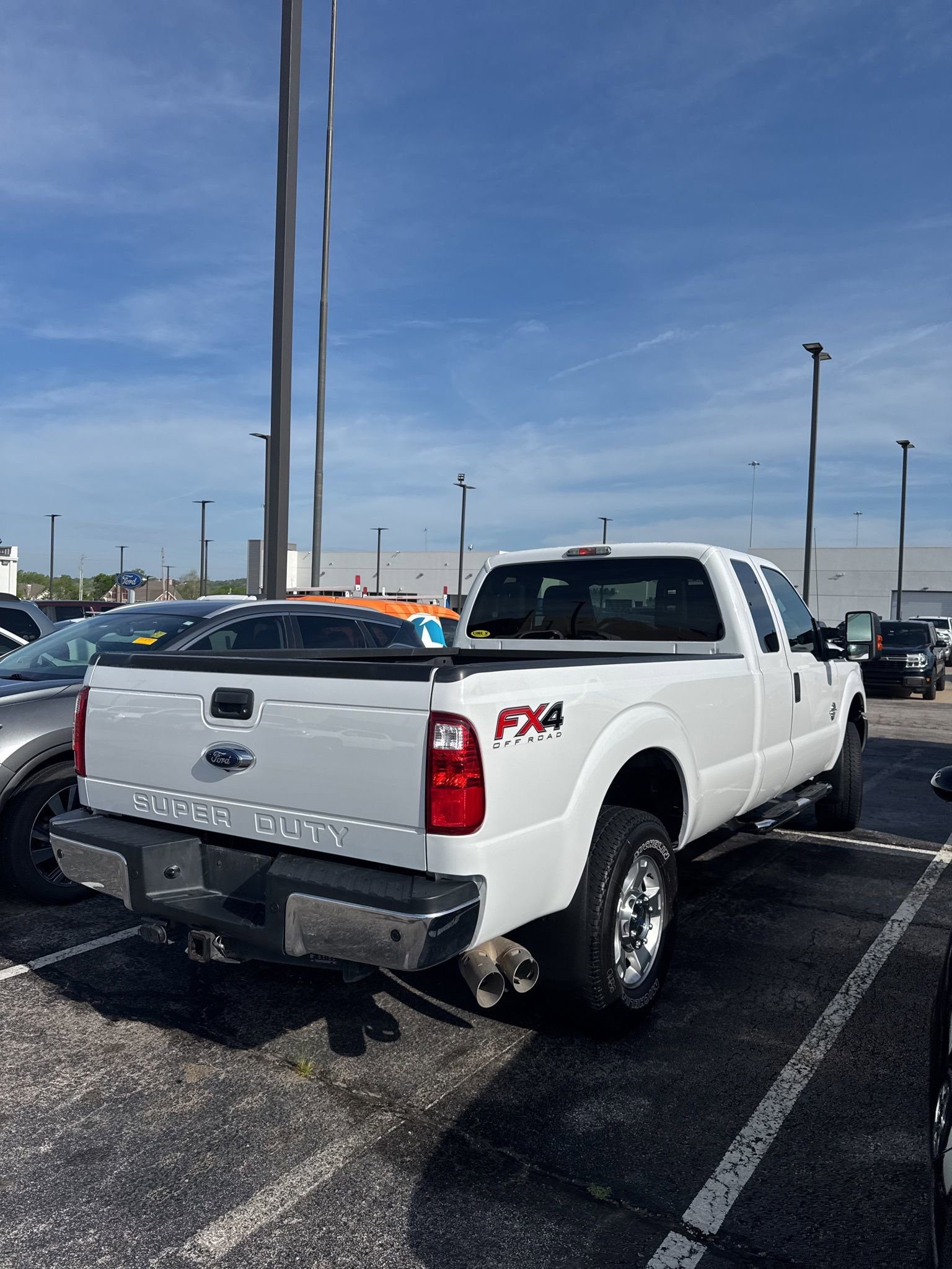 Used 2015 Ford F250 XLT w/ XLT Value Package image 3