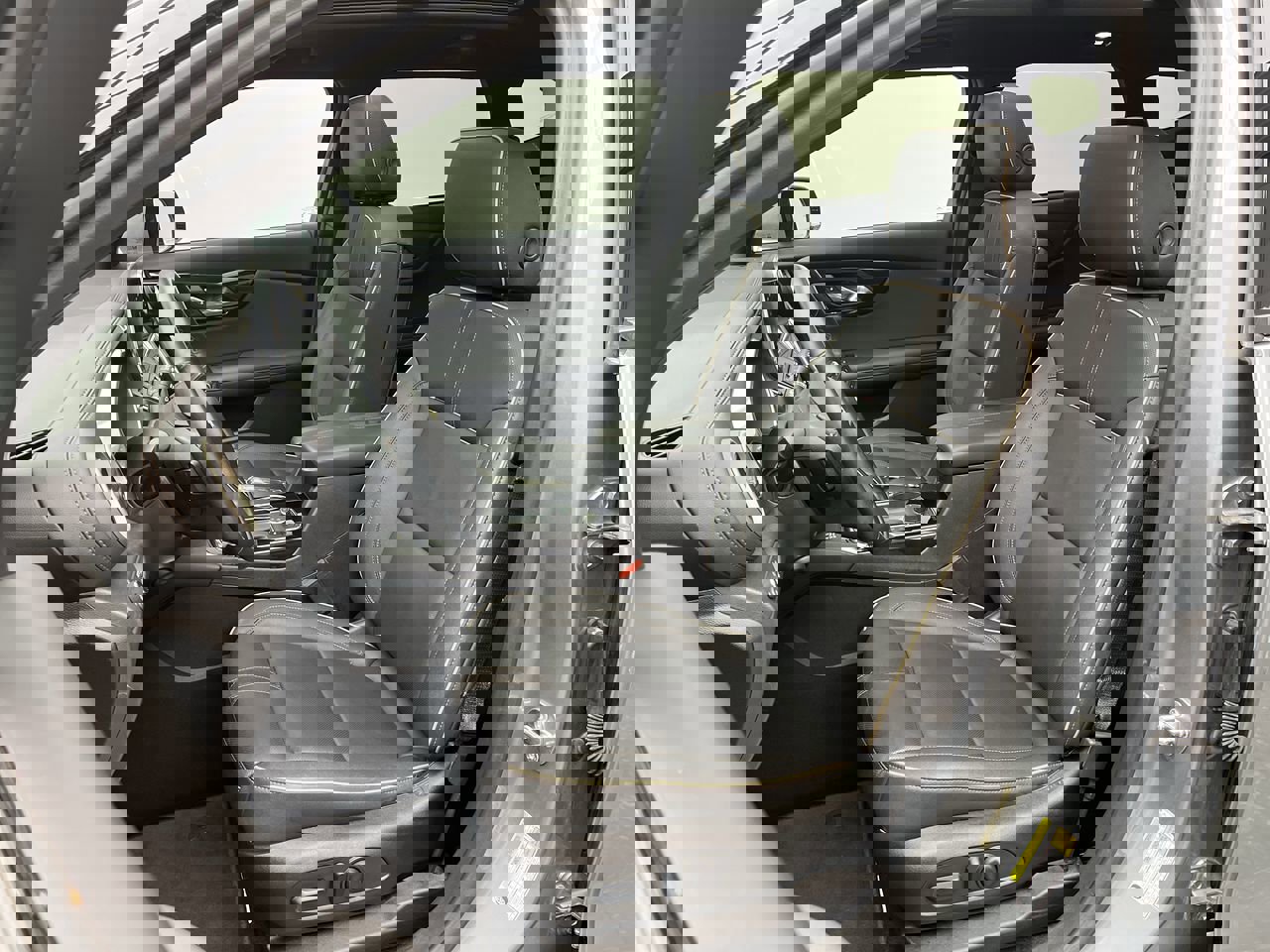 Certified 2023 Chevrolet Blazer Premier w/ Driver Confidence II Package image 11