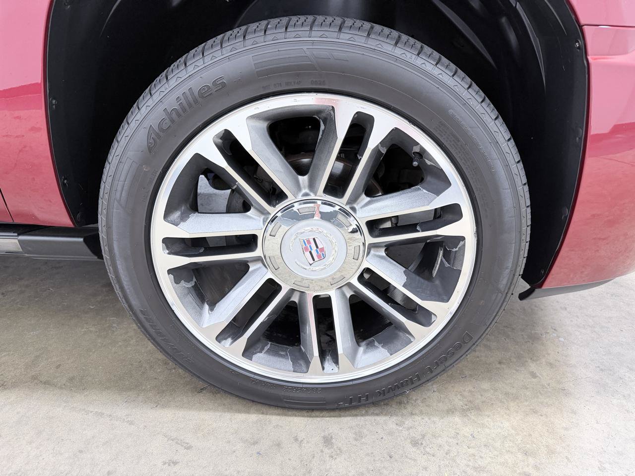 Used 2013 Cadillac Escalade Premium AWD/4WD image 11