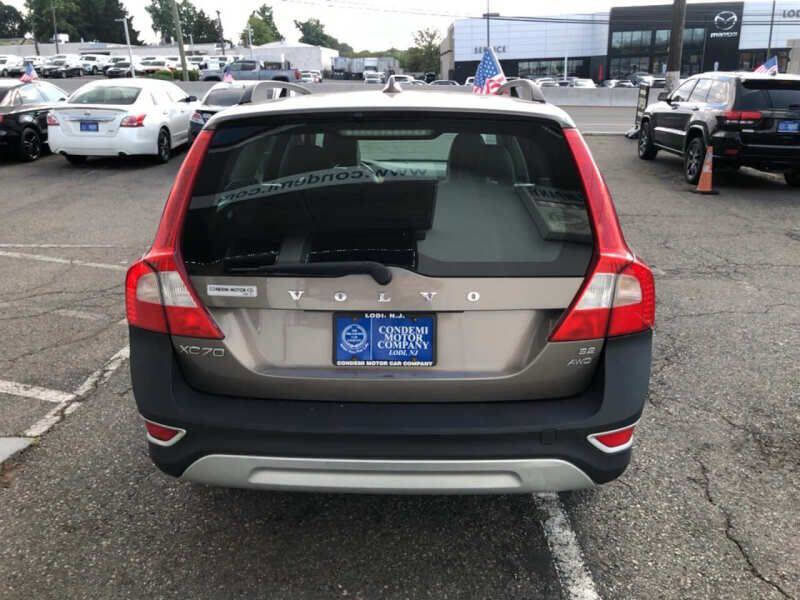Used 2010 Volvo XC70 3.2 image 12