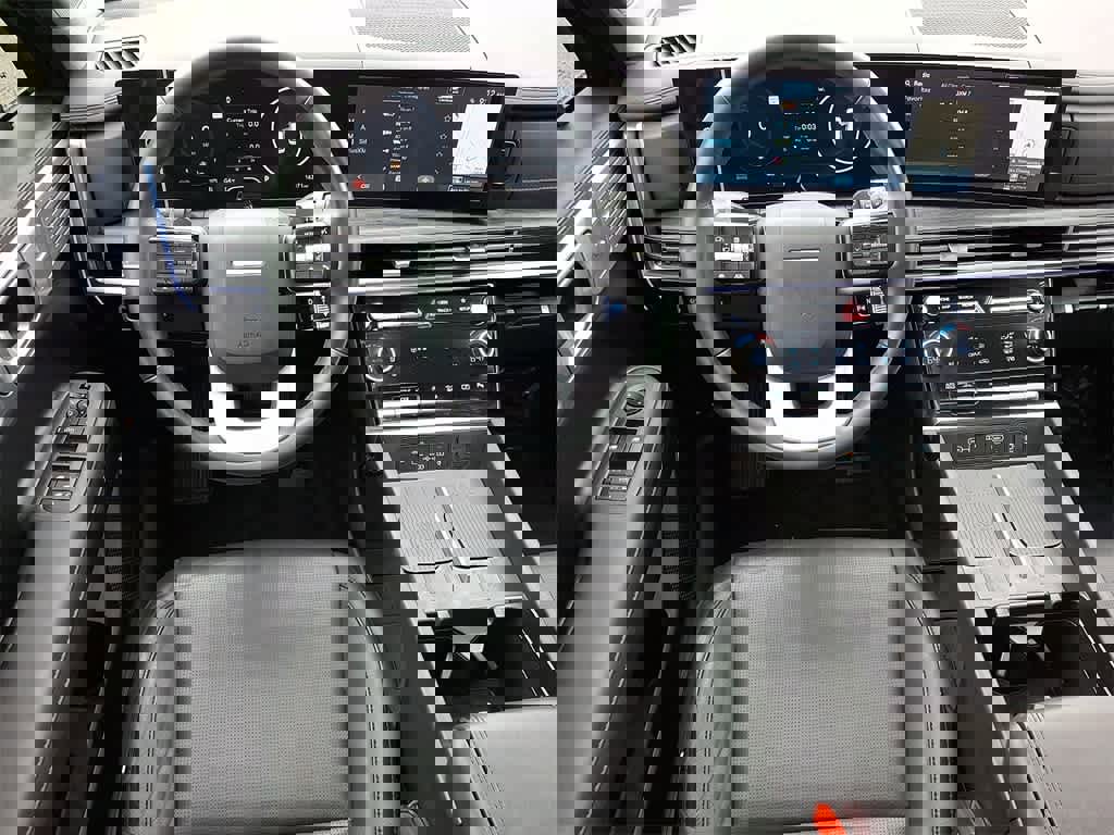 Used 2025 Hyundai Santa Fe Limited image 12