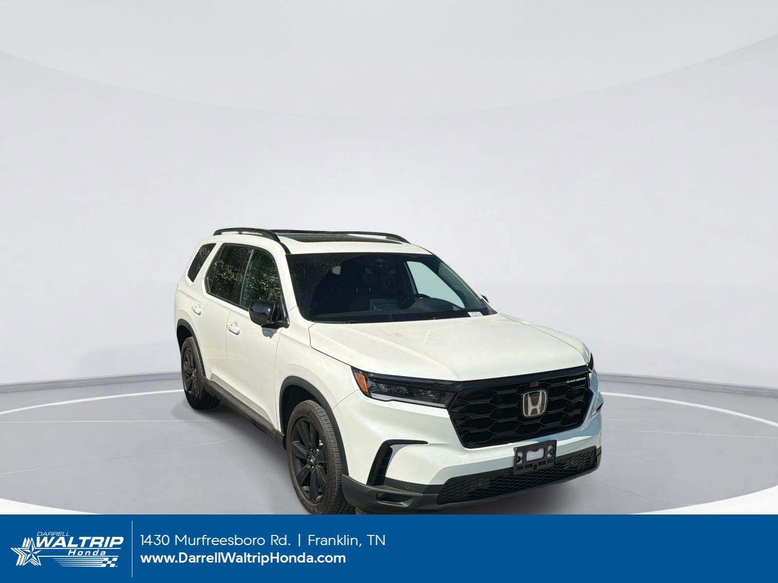 Certified 2025 Honda Pilot Black Edition image 1