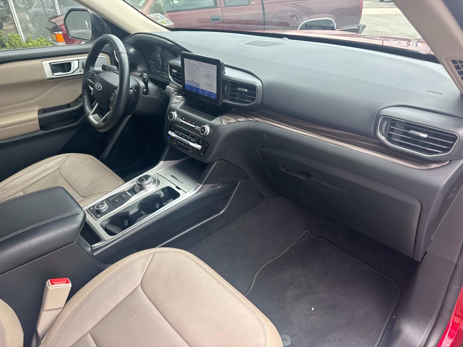 Used 2020 Ford Explorer Limited image 12