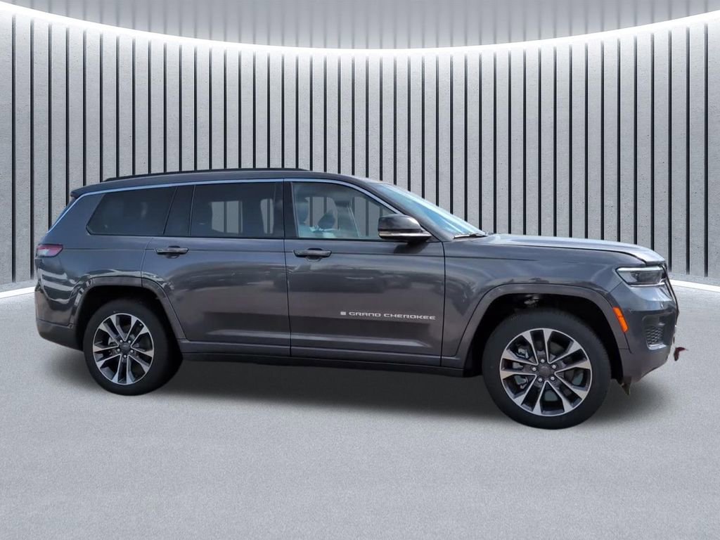 New 2025 Jeep Grand Cherokee L Overland image 4