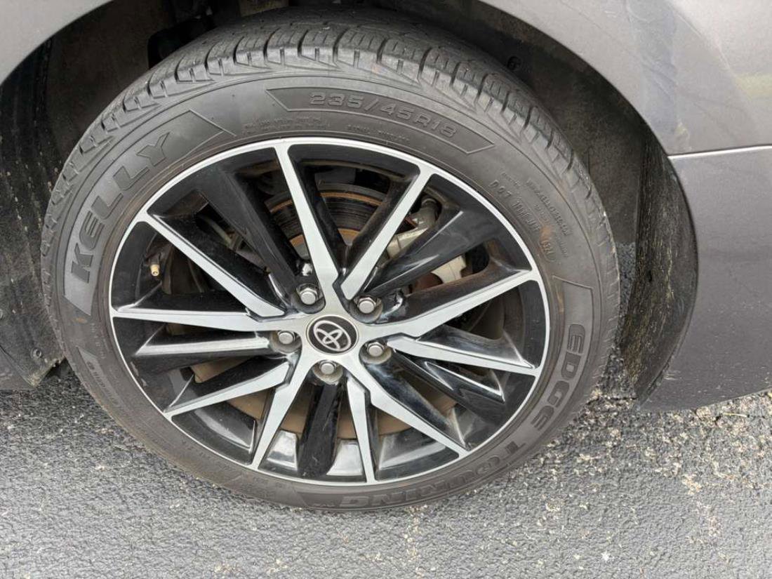 Used 2023 Toyota Camry SE image 7