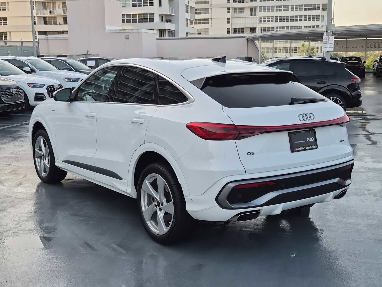 Certified 2025 Audi Q5 Premium Plus w/ Premium Plus image 4