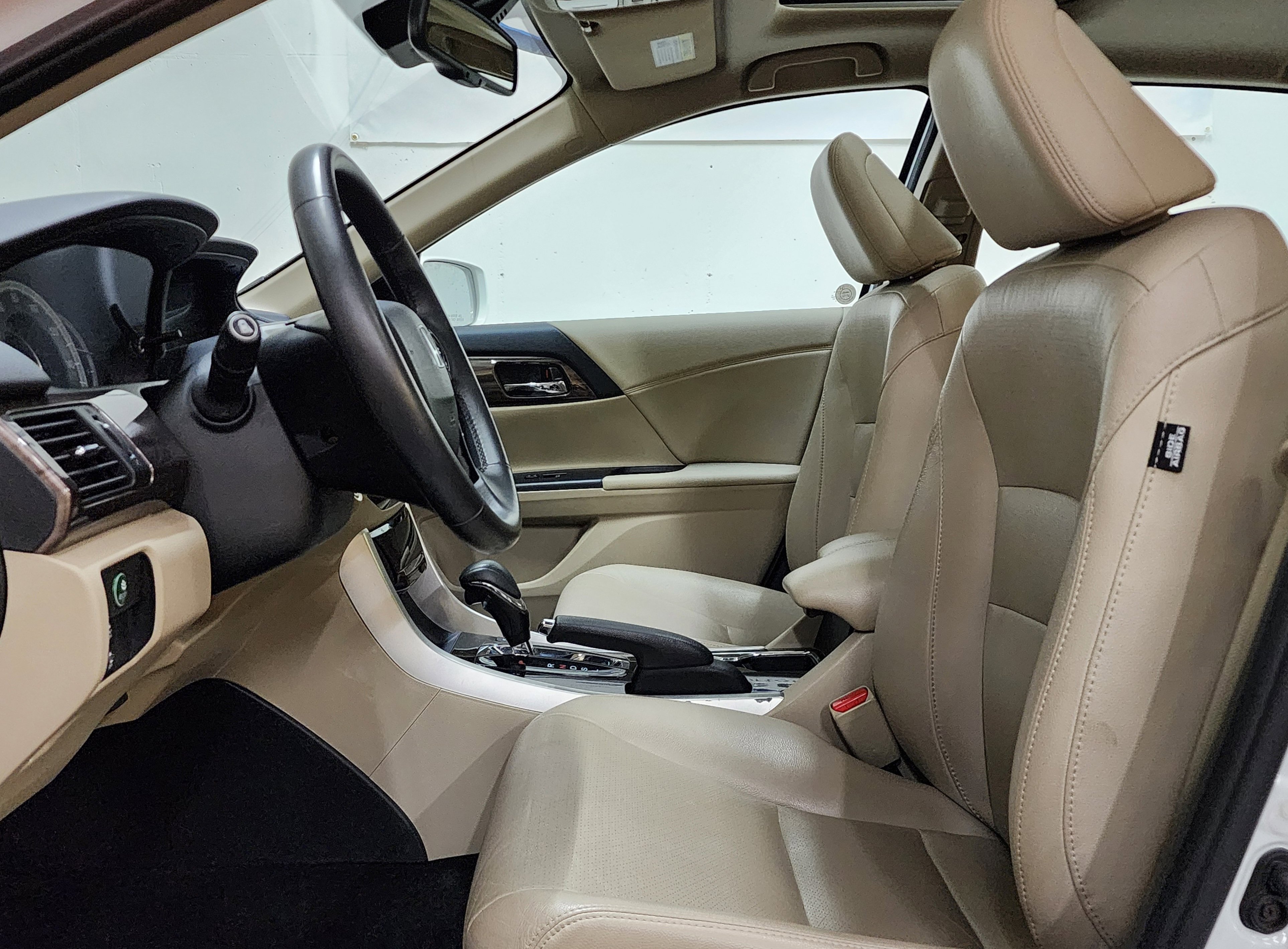 Used 2017 Honda Accord EX-L image 14