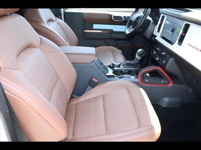 Used 2024 Ford Bronco Heritage Edition image 8