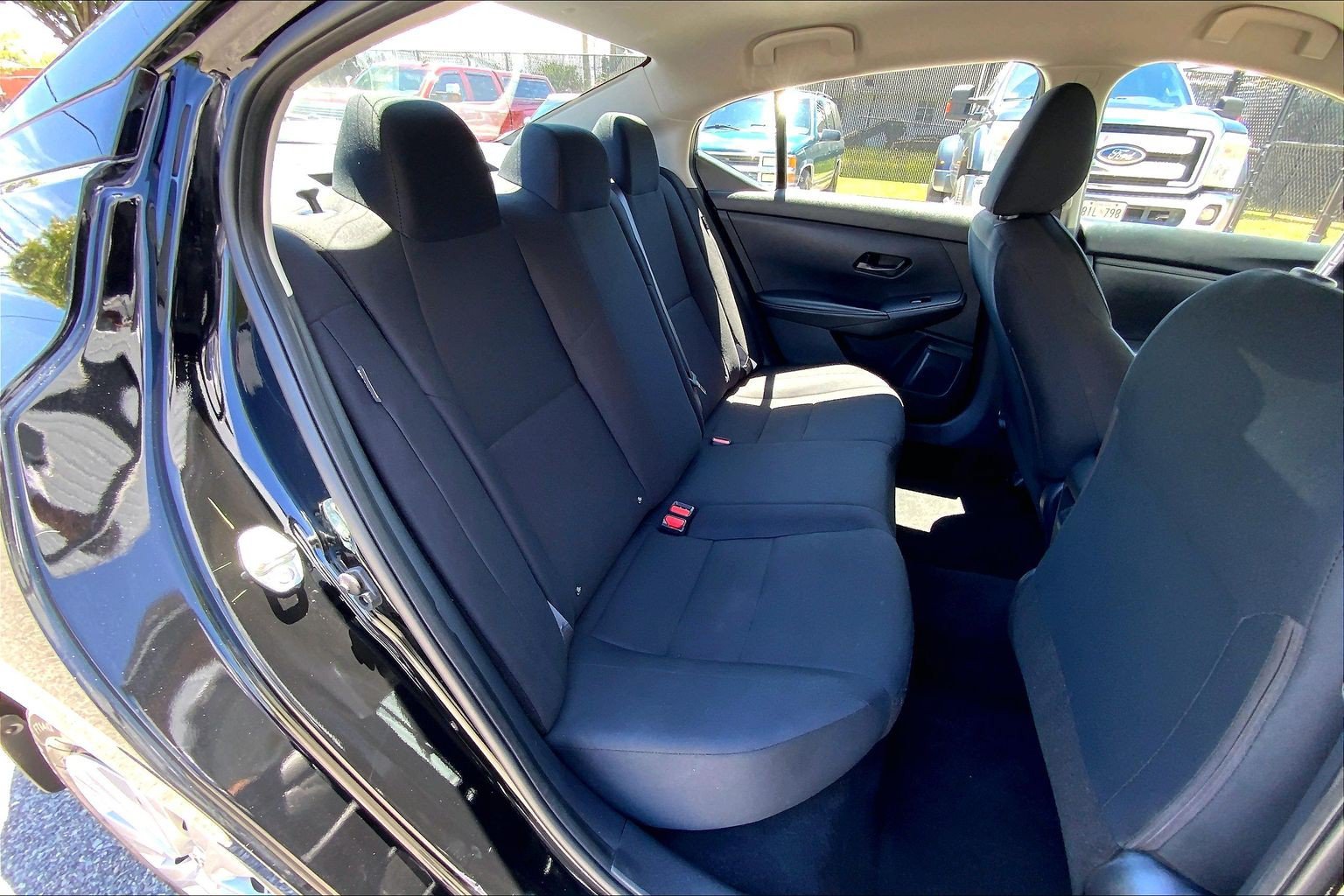 Used 2025 Nissan Sentra S FWD image 31