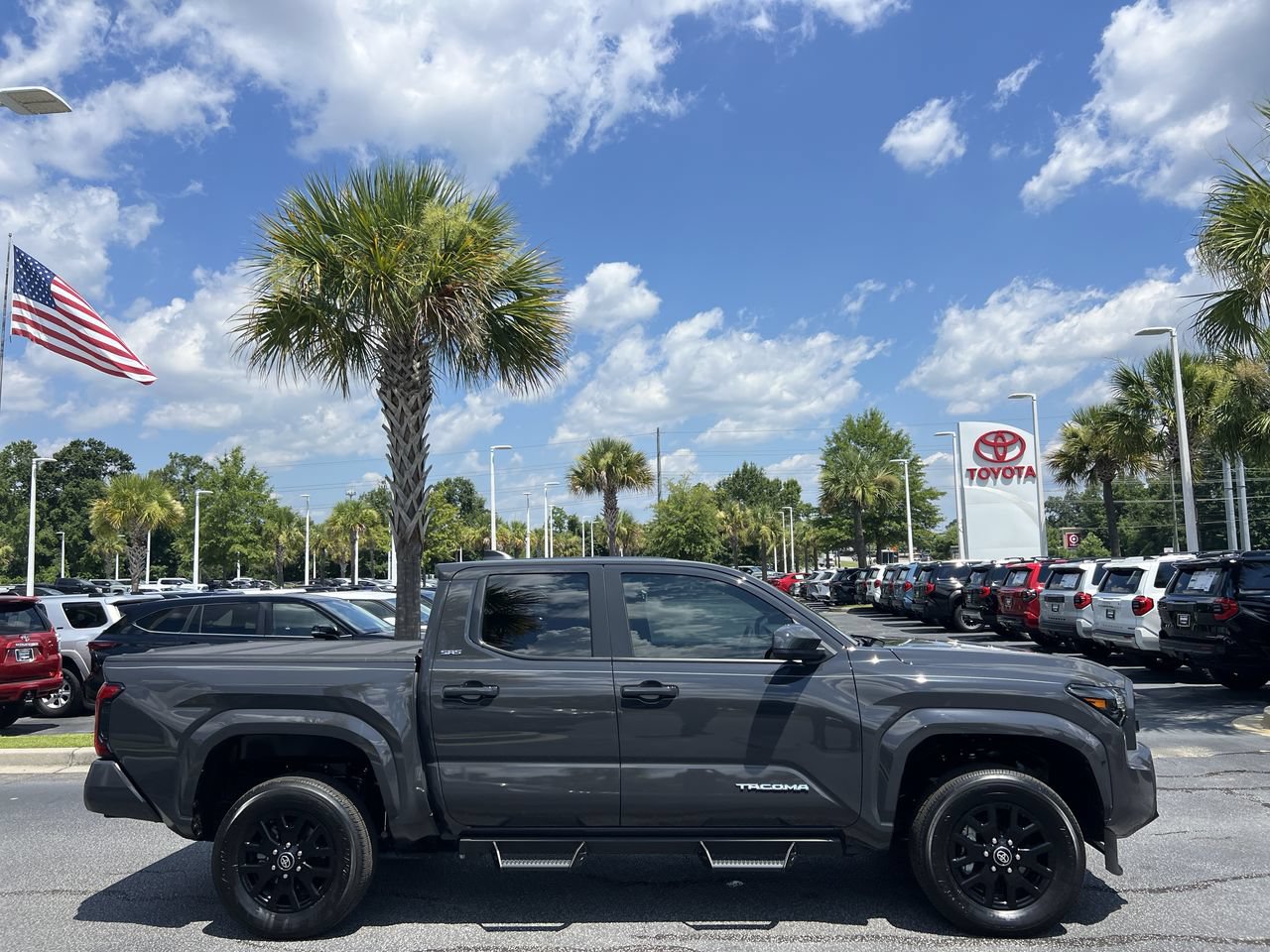 Used 2025 Toyota Tacoma SR5 RWD image 11
