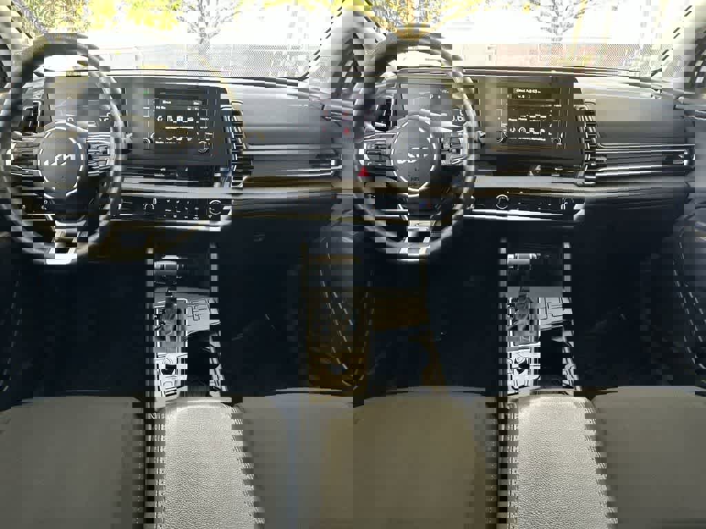 Certified 2023 Kia Sportage LX image 24