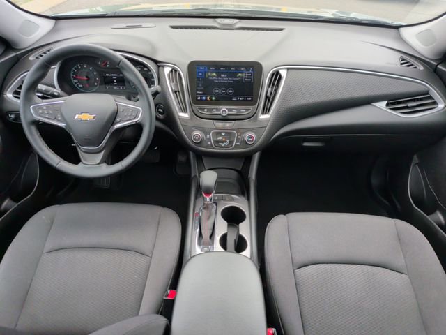 Used 2024 Chevrolet Malibu RS FWD image 27