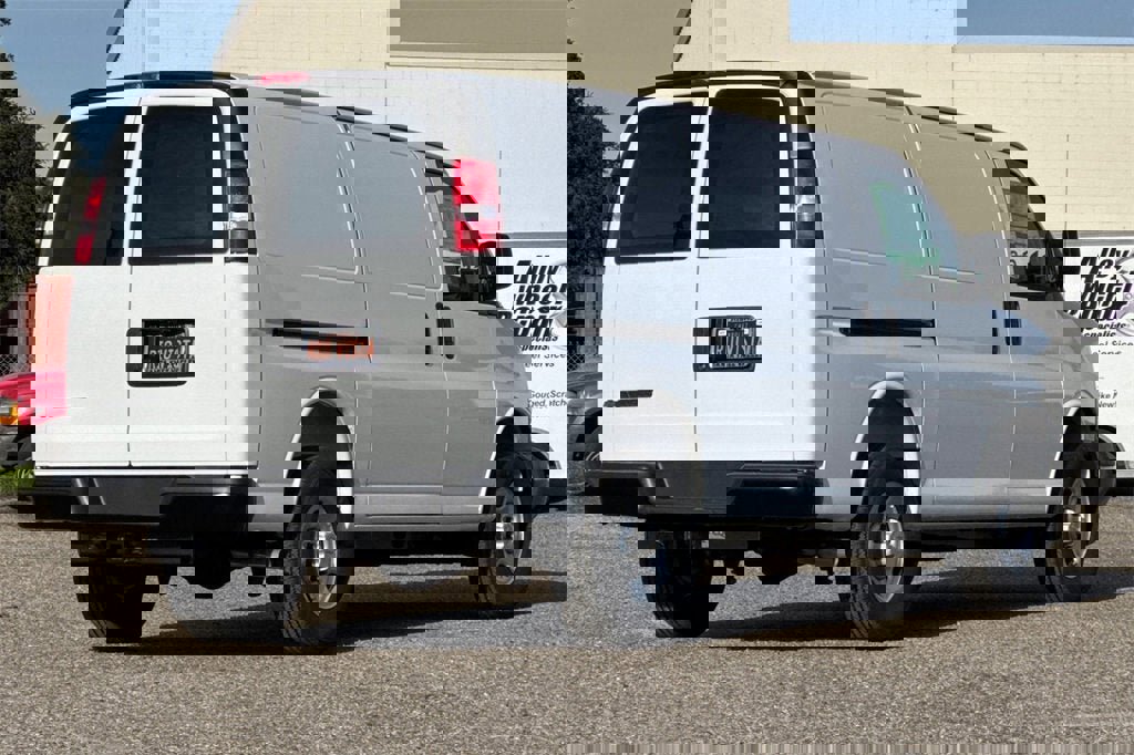 New 2025 Chevrolet Express 2500 w/ Enhanced Convenience Package image 4