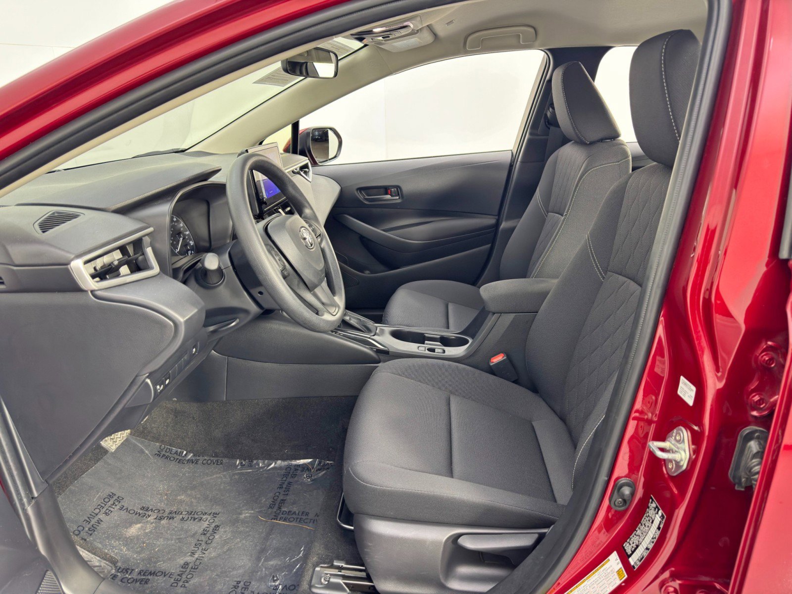 Used 2025 Toyota Corolla LE image 15