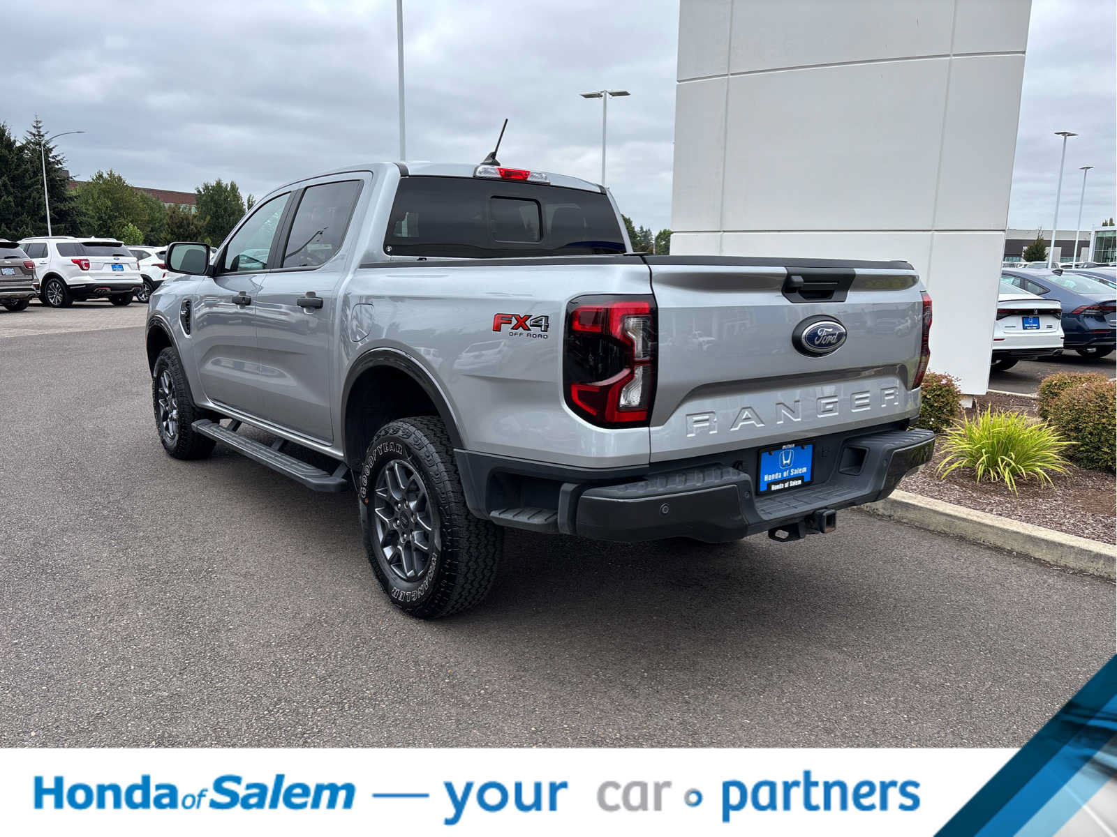 Used 2024 Ford Ranger XLT w/ FX4 Off-Road Package AWD/4WD image 4