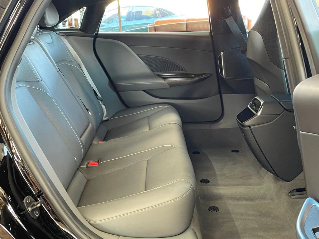 Used 2024 Lucid Air Touring image 22