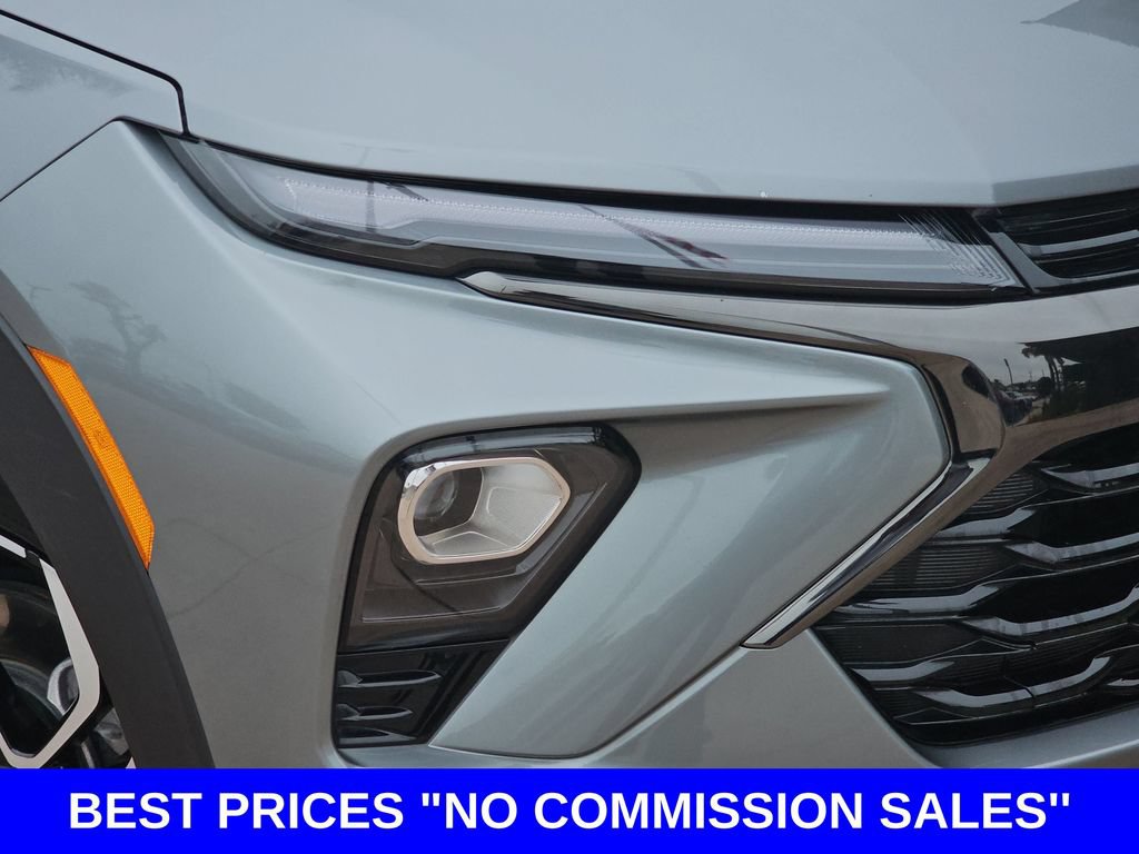 Used 2024 Chevrolet TrailBlazer RS w/ Convenience Package AWD/4WD image 34