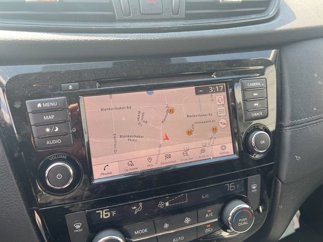 Used 2018 Nissan Rogue SL w/ Premium Package AWD/4WD image 14