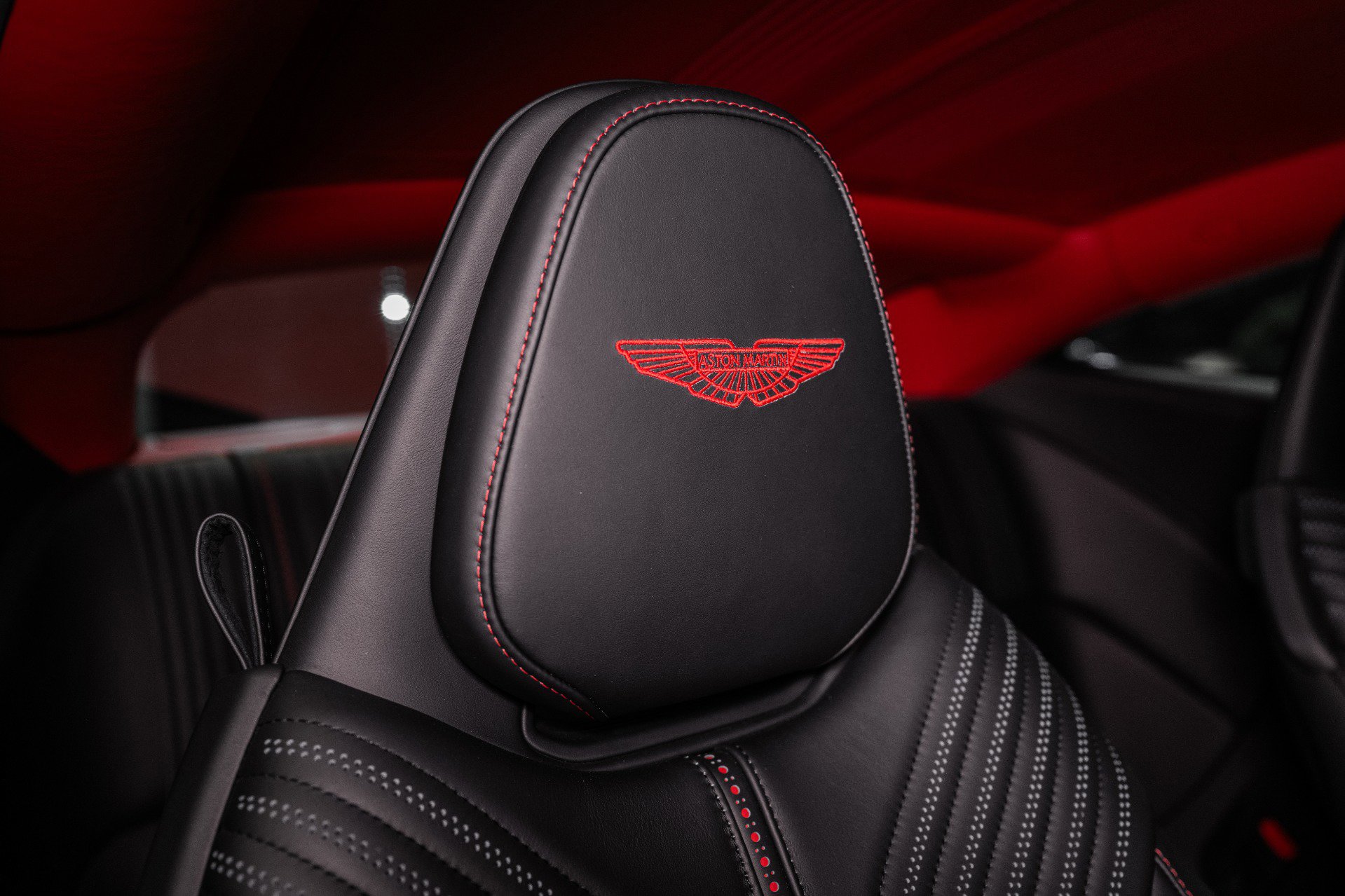 Used 2023 Aston Martin DB11 V8 Coupe image 5