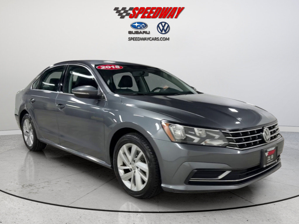 Used 2018 Volkswagen Passat 2.0T SE FWD image 2
