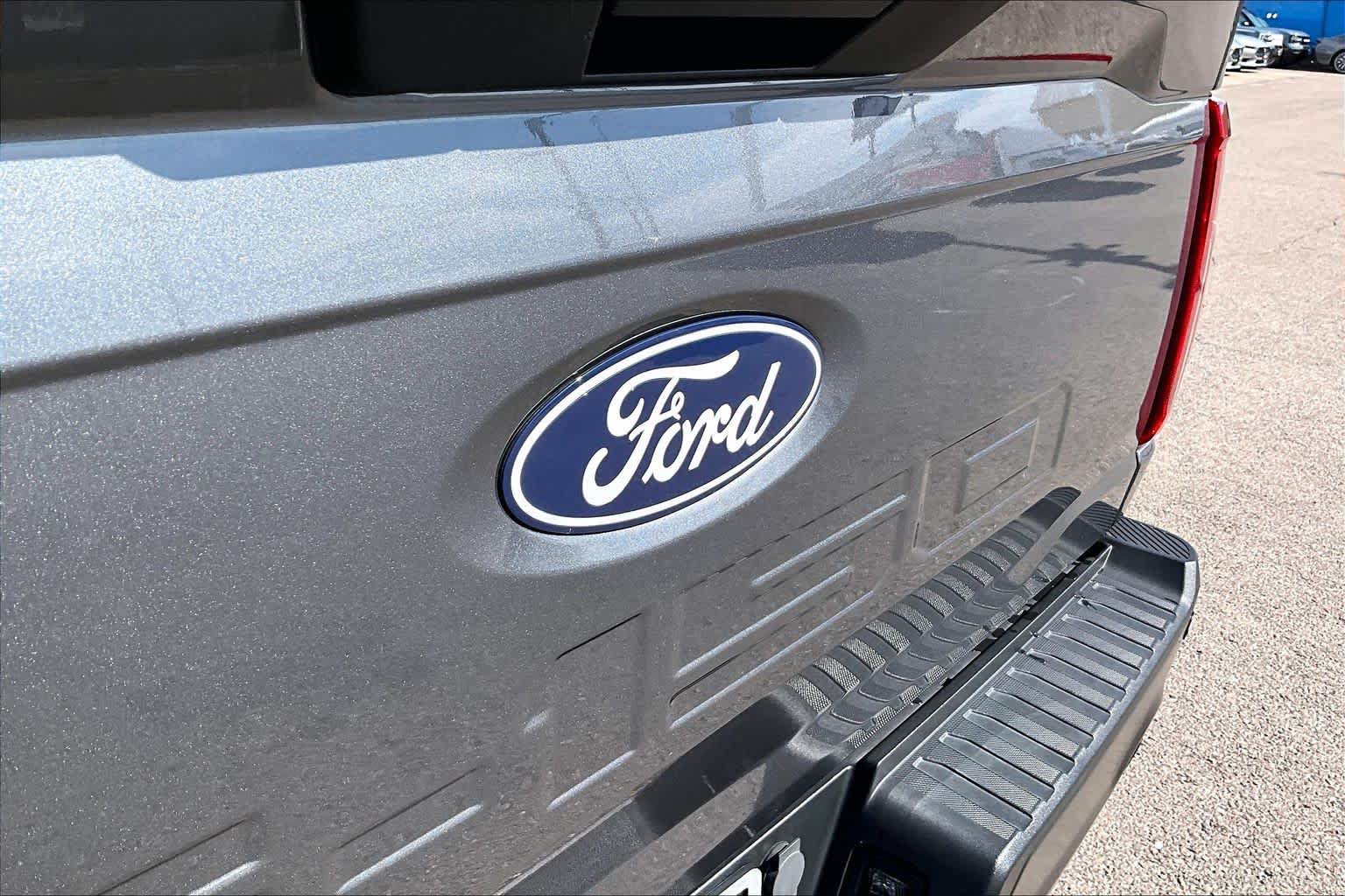 Used 2025 Ford F150 STX w/ Equipment Group 201A FX4 AWD/4WD image 8
