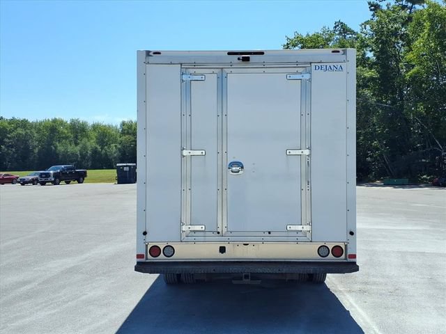 Used 2024 Ford F550 4x4 Regular Cab Super Duty image 6