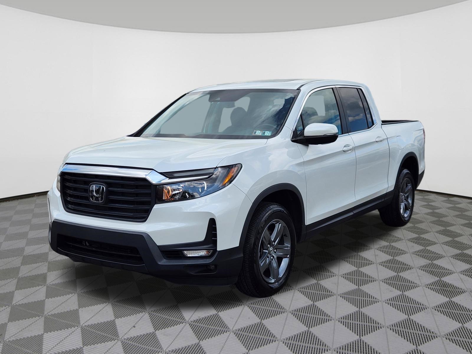 Used 2022 Honda Ridgeline RTL image 2