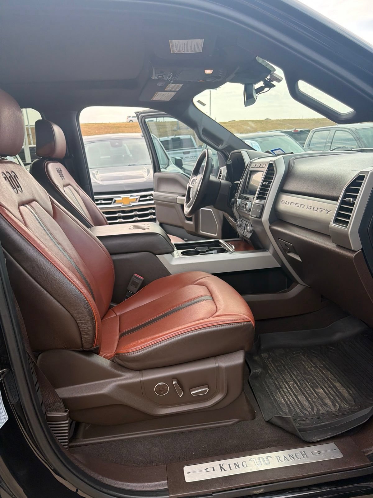 Used 2020 Ford F250 King Ranch w/ King Ranch Ultimate Package AWD/4WD image 13