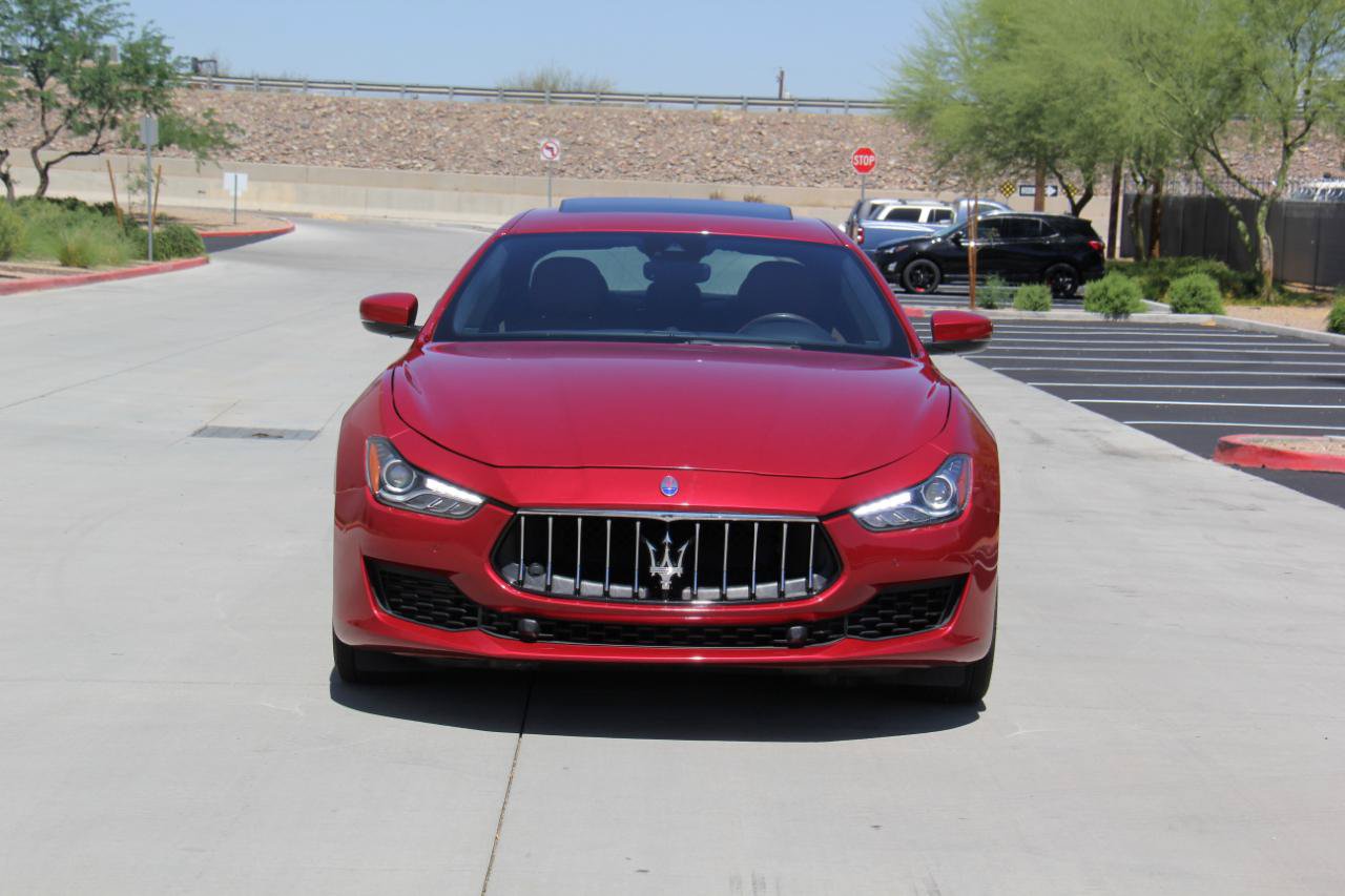 Used 2018 Maserati Ghibli RWD image 2