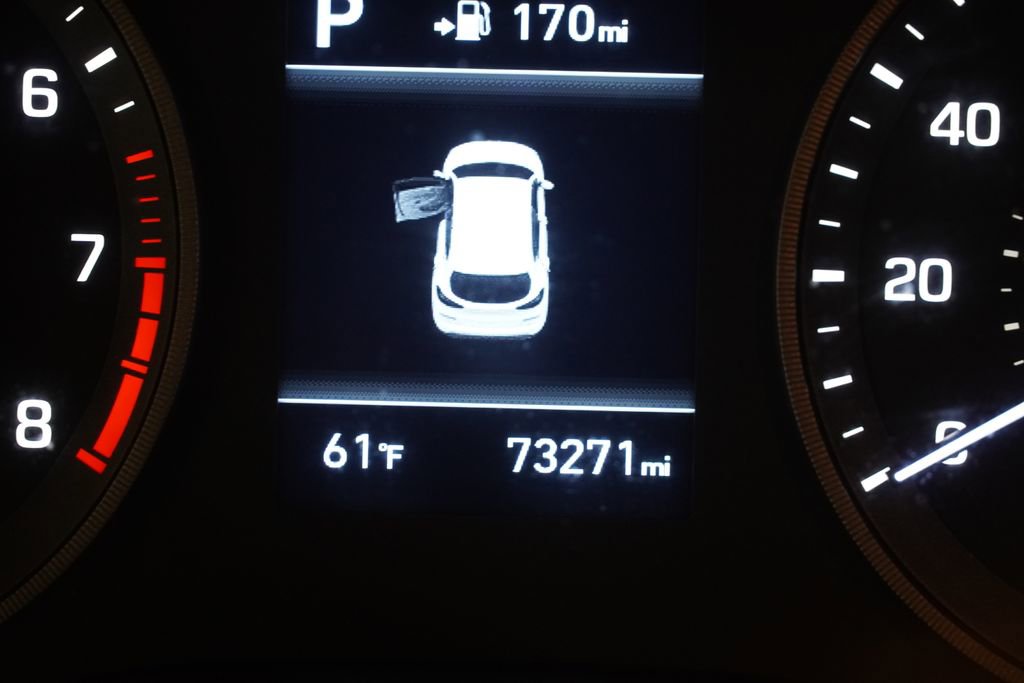 Used 2020 Hyundai Tucson SE w/ Cargo Package FWD image 4