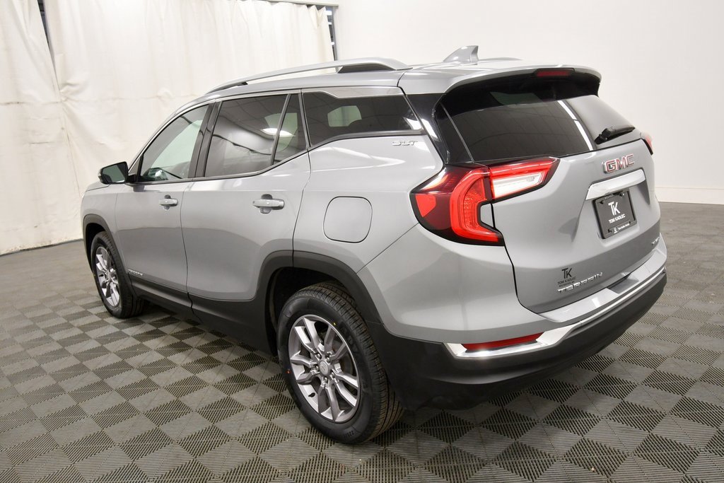 Used 2024 GMC Terrain SLT image 5