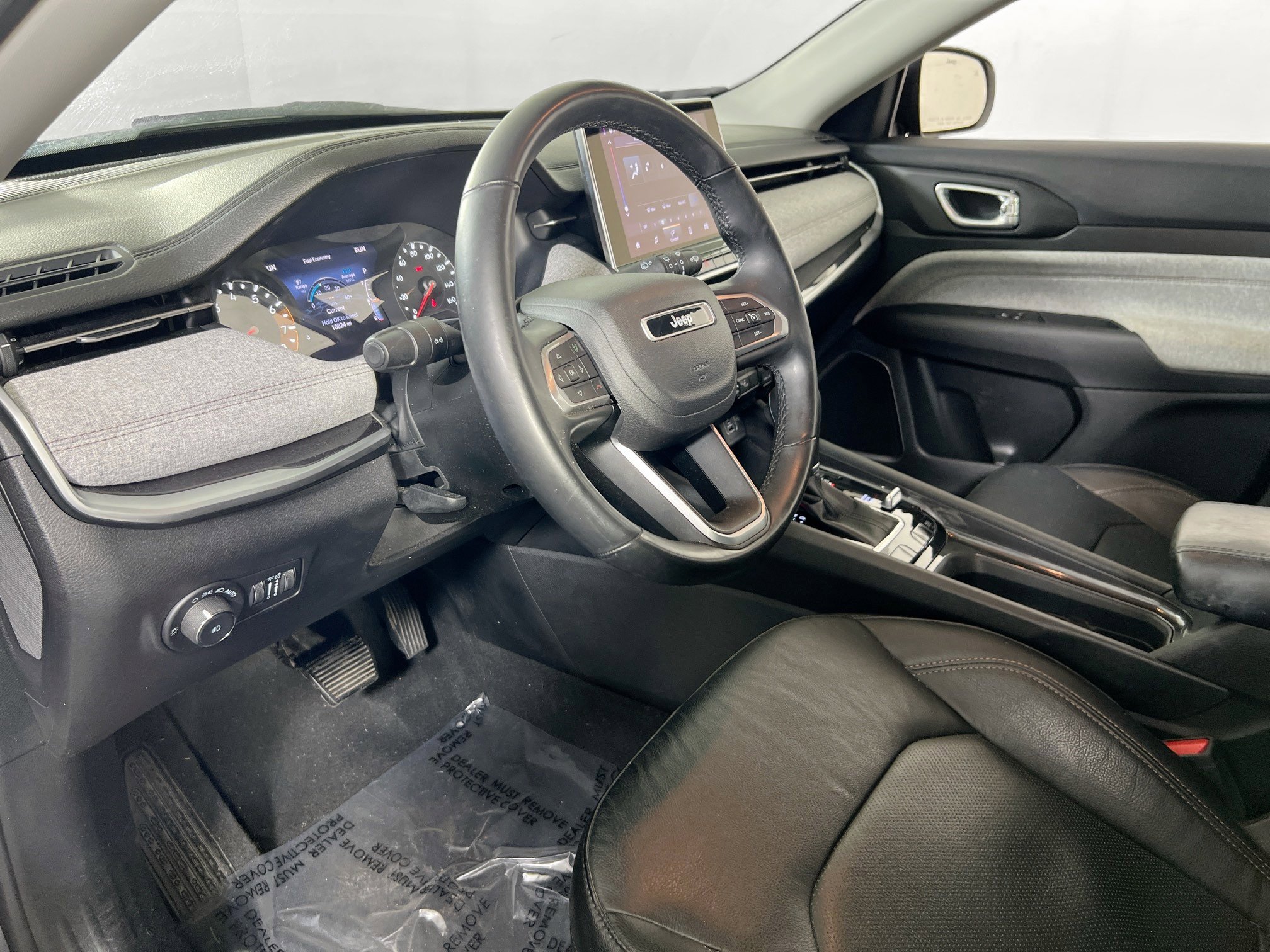 Used 2022 Jeep Compass Latitude image 9