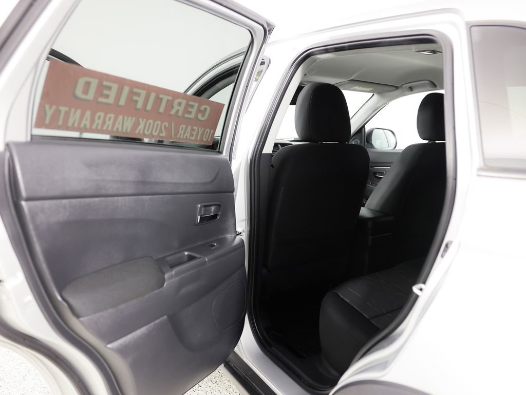 Used 2024 Mitsubishi Outlander Sport ES image 16