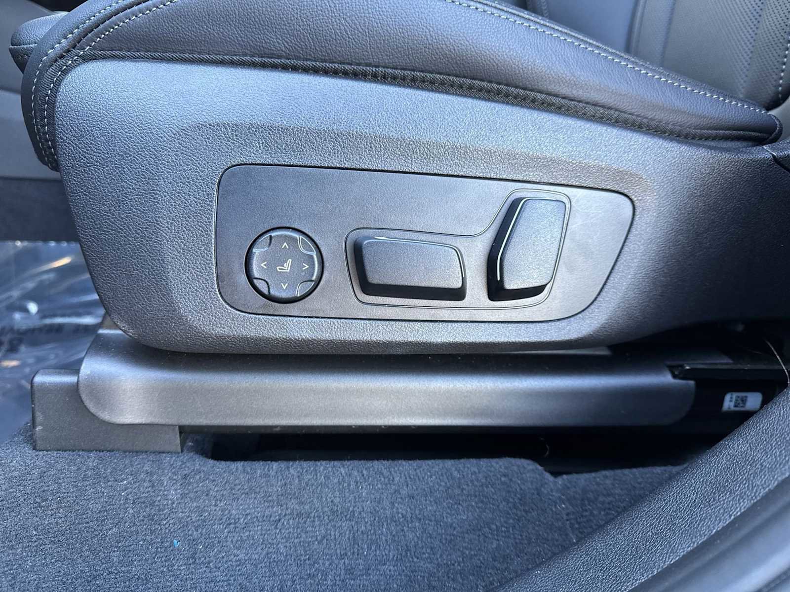 Used 2024 BMW X3 sDrive30i w/ Convenience Package image 16