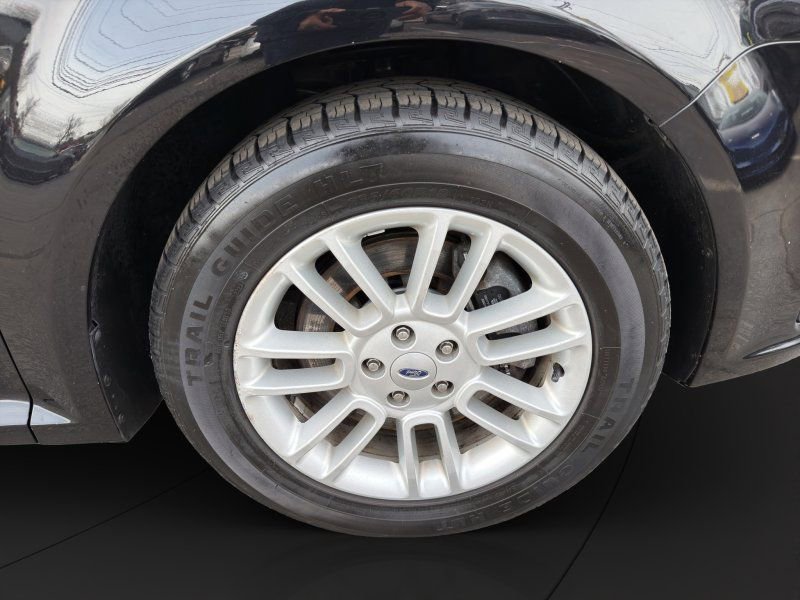 Used 2019 Ford Flex SEL image 24