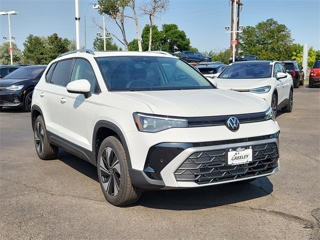 New 2025 Volkswagen Taos SE