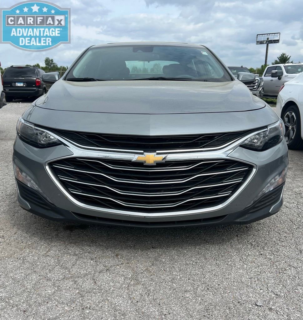 Used 2024 Chevrolet Malibu LT FWD image 2