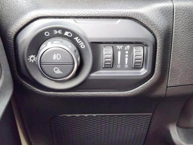 Used 2022 Jeep Gladiator Rubicon w/ Safety Group image 23