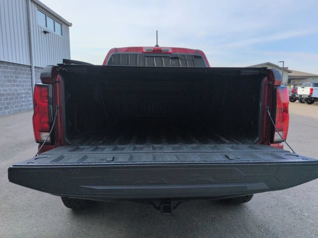 Used 2024 Chevrolet Colorado ZR2 w/ ZR2 Convenience Package III AWD/4WD image 28