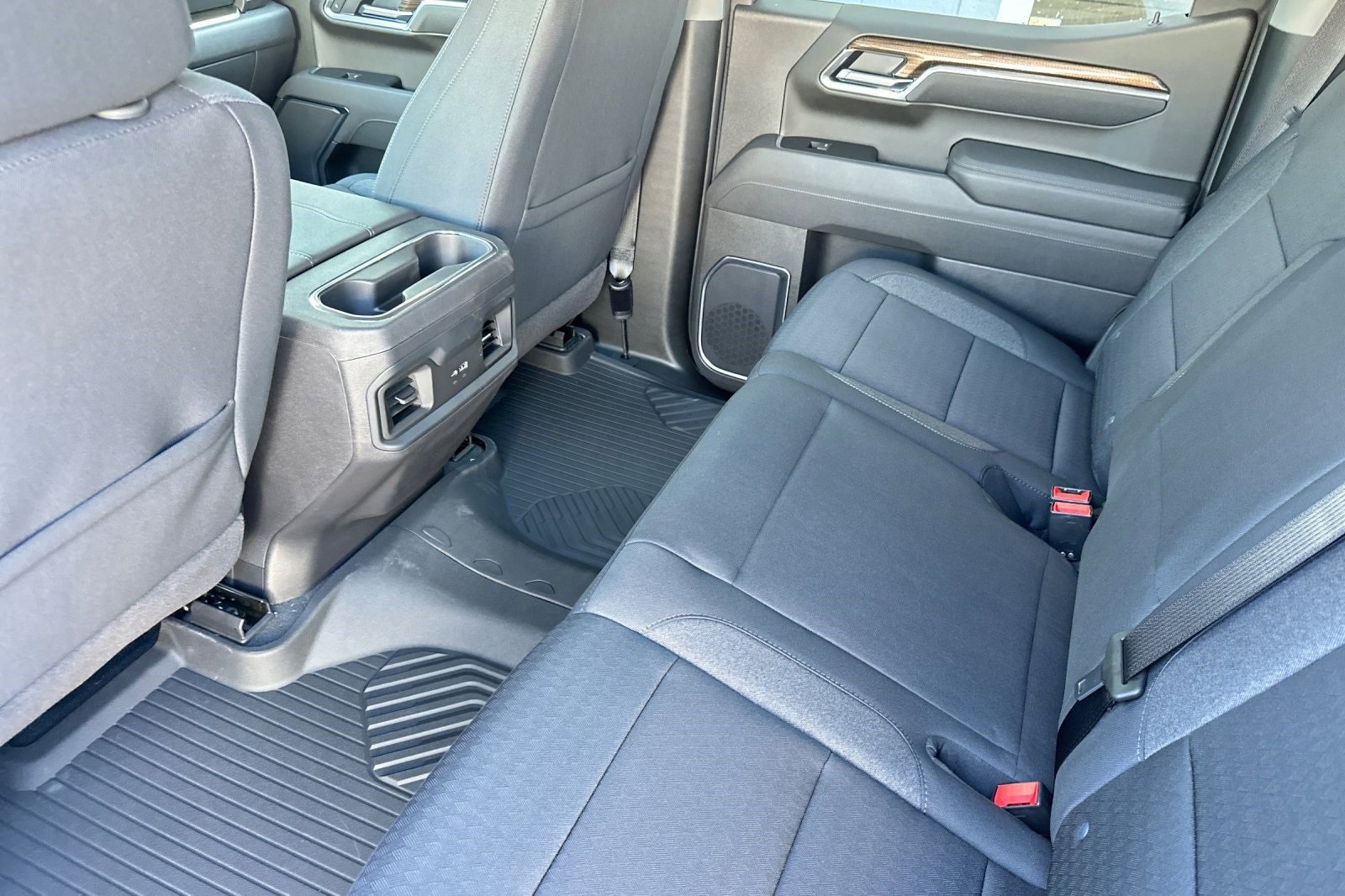 New 2025 Chevrolet Silverado 1500 LT Trail Boss w/ LPO, Dark Essentials Package image 13